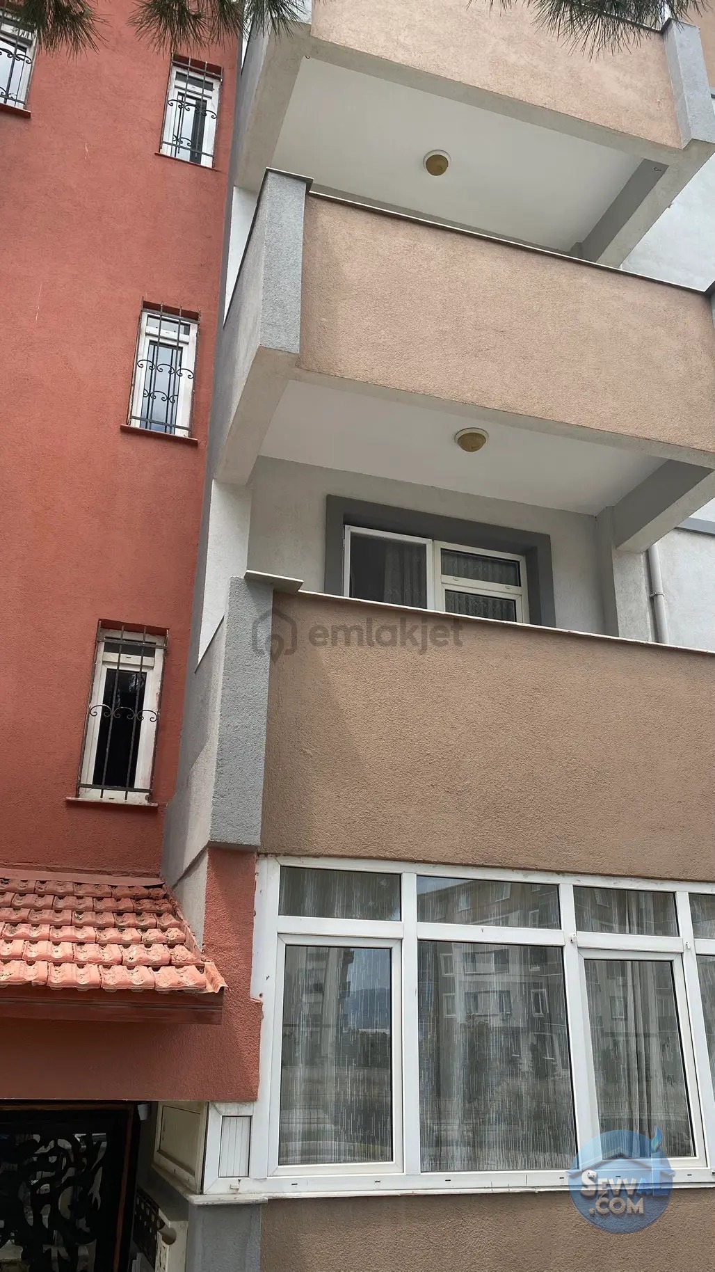 Balıkesir Burhaniye Bahçelievler Mahallesi Ören Yolunda Kiralık Daire