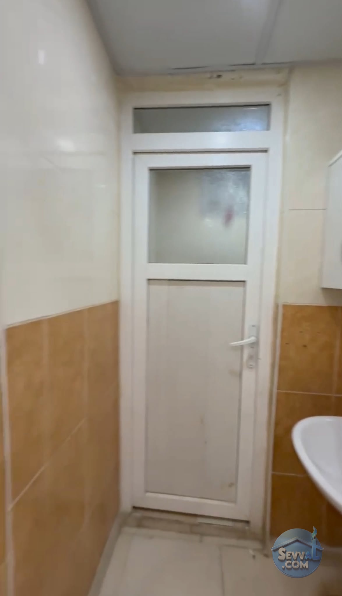 AHMET YESEVİ MAH YÜKSEK GİRİŞ 3+1 D.GAZ KAPIDA YETKİ NO: 6300012 - ŞANLIURFA HALİLİYE fotoğraf 7
