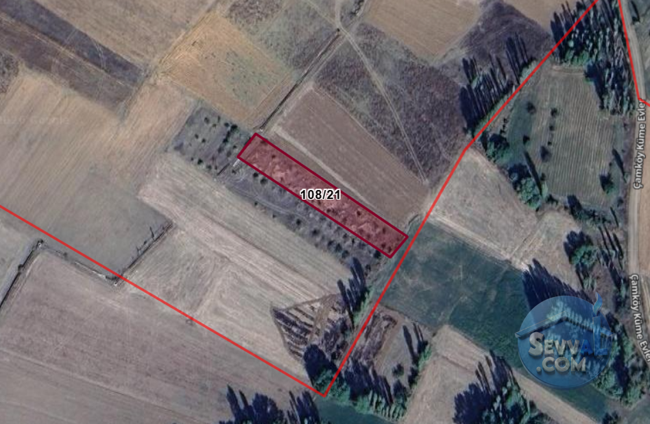 KÜTAHYA ÇAVDARHİSAR GÖKAĞAÇ   KÖYÜNDE  1.443 M²  TARLA SATILIKTIR