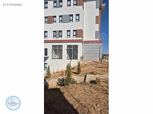 MUHTEŞEM LOKASYON KADINHANI 42 M2 DÜKKAN