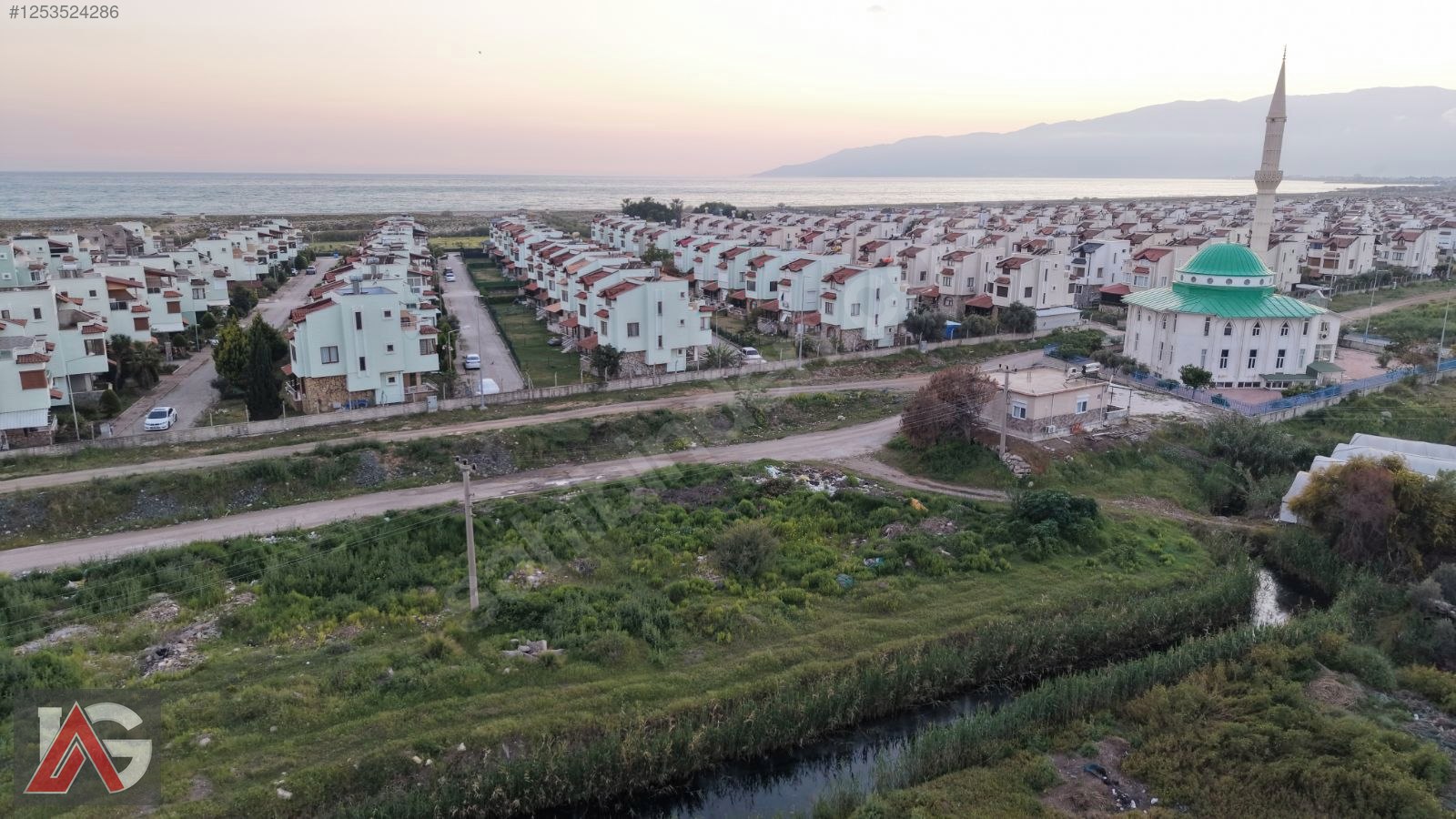 !!ACİLL !!ARAS'DAN MAVİKENT VİLLARINA BİTİŞİK ARSALAR