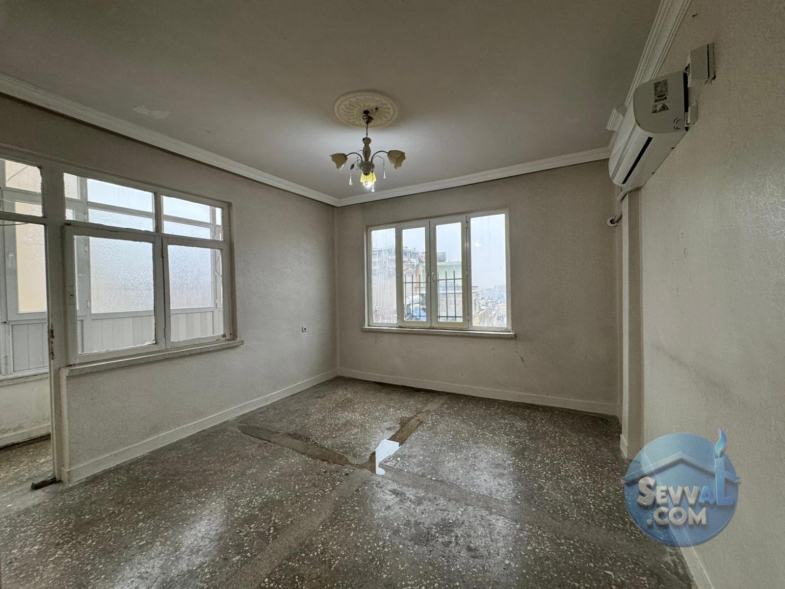 AHMET ERSEVEN DE SATILIK UYGUN DAİRE