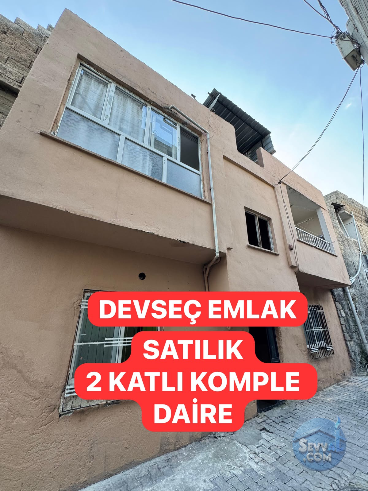 DEVSEÇ EMLAK TAN İKİ KATLI KOMPLE SATILIK BİNA