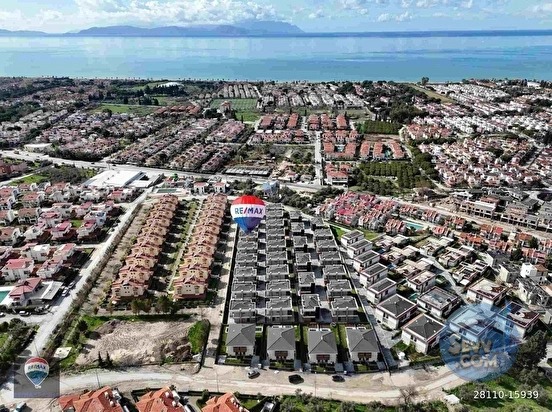 SATILIK KUŞADASI KARAOVA ZETA VIEW SİTESİ 4 ODA 1 SALON MÜSTAKİL ÖZEL HAVUZLU Vİ