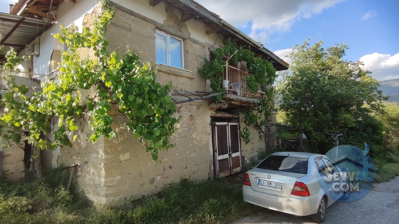 ŞAPHANE KARAAĞIL'DA SATILIK 4+1 2 Katlı Müstakil Ev ve Arsalar
